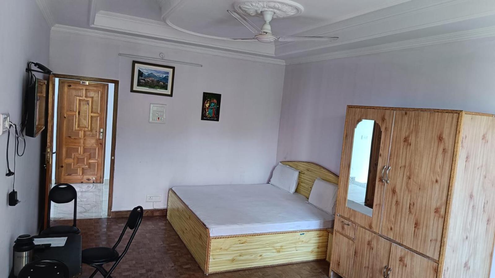 Hotel Alpine View Sarahan Экстерьер фото