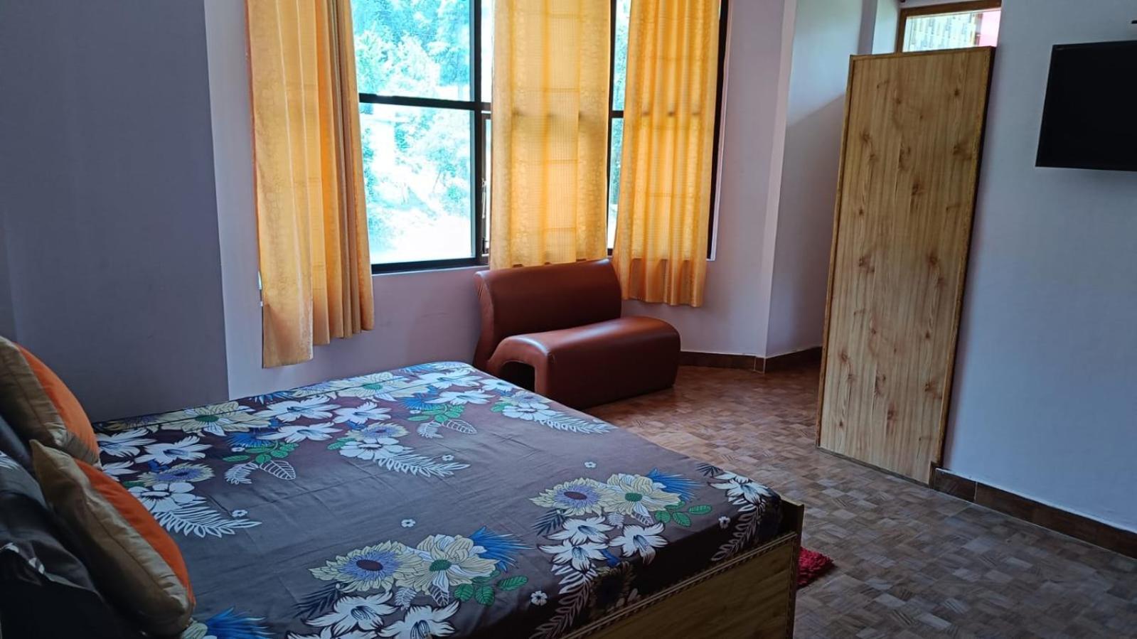 Hotel Alpine View Sarahan Экстерьер фото
